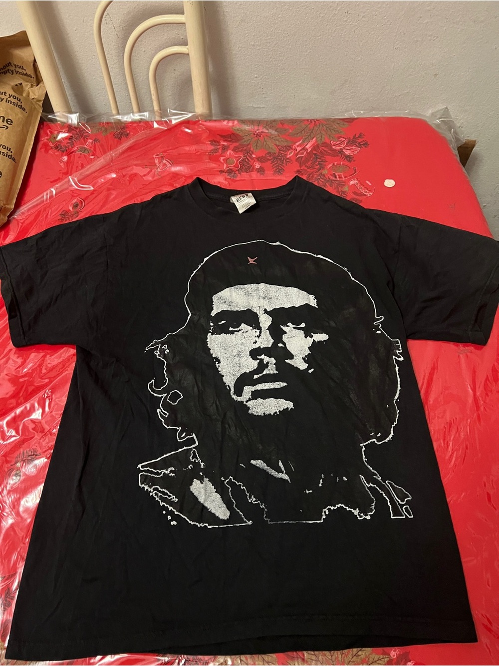 Vintage 90’s Fruit of the loom tag  Men’s CHE Guevara T-shirt Black, Size large